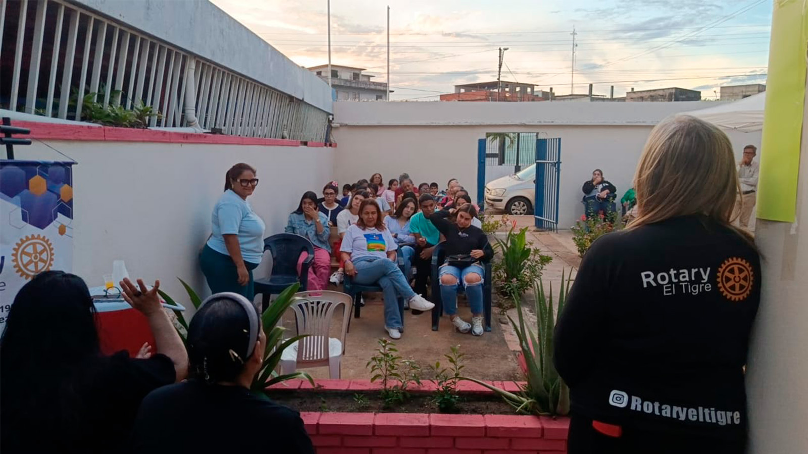 Conversatorio de salud mental realizado por Rotary El Tigre